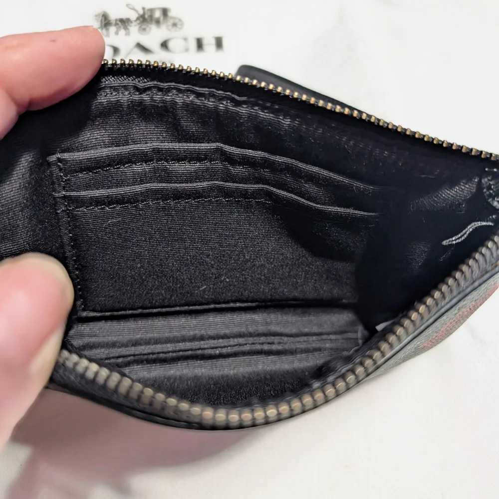 Coach Black Leather Poppy Wristlet with Dust Bag - NEW🔥